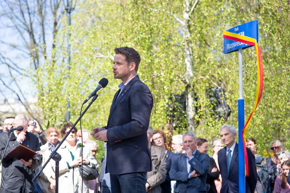 Trzaskowski & Folla