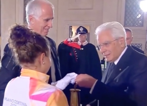 fiamma olimpica a Mattarella