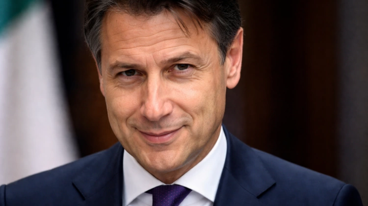 Conte, cosa ha detto e cosa no. E l’azienda lo sbugiarda sul “trucchetto da mascherina”