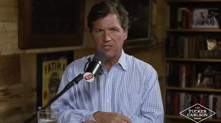 La conversione islamista di Tucker Carlson