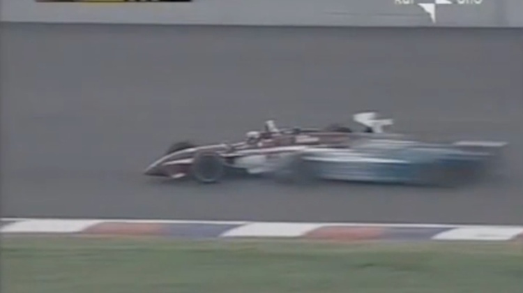 Alex Zanardi, il video dell’incidente che gli portò via le gambe