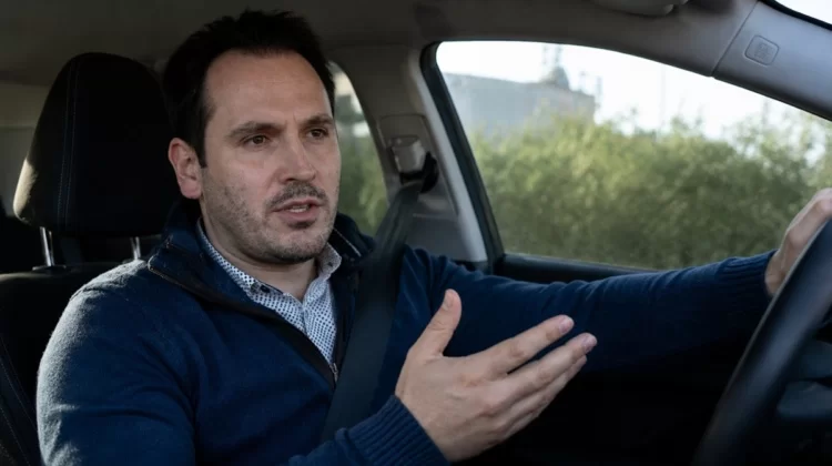 "Sempio commentava un podcast". Così la difesa prova a spiegare l'intercettazione
