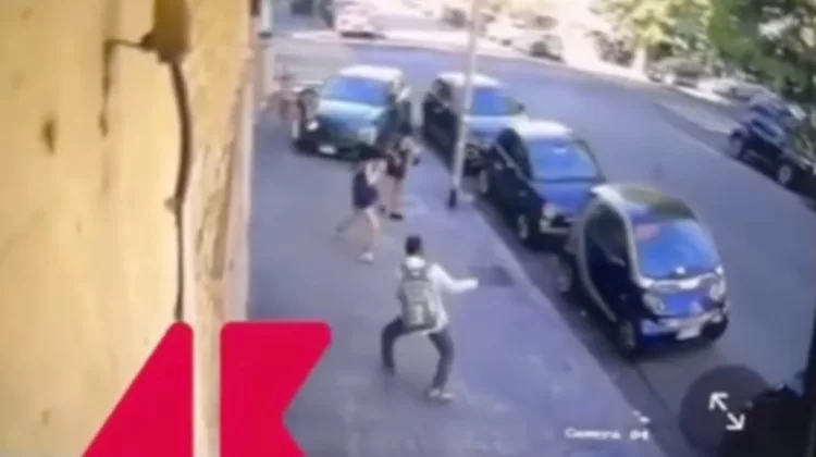 Strage sfiorata, il video dei due stranieri (in fuga): travolgono due ragazzine