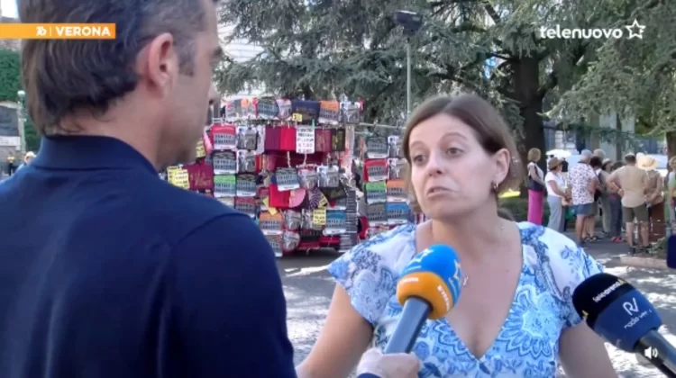 “Non ho seguito…”. Parte l’intervista, figuraccia di Salis