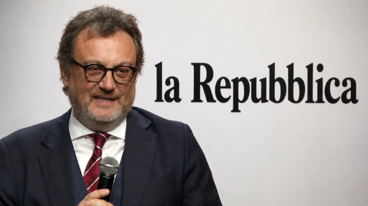 “Convocata una riunione”. Ribaltone a Repubblica, si dimette il direttore Orfeo