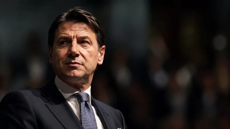 “Gli promettiamo il Quirinale poi…”. Retroscena-bomba: così il Pd vuole fregare Conte