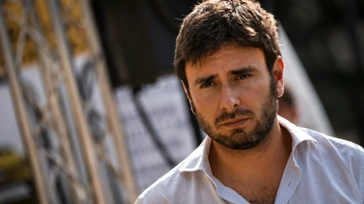 Alessandro Di Battista ricoverato in gravi condizioni