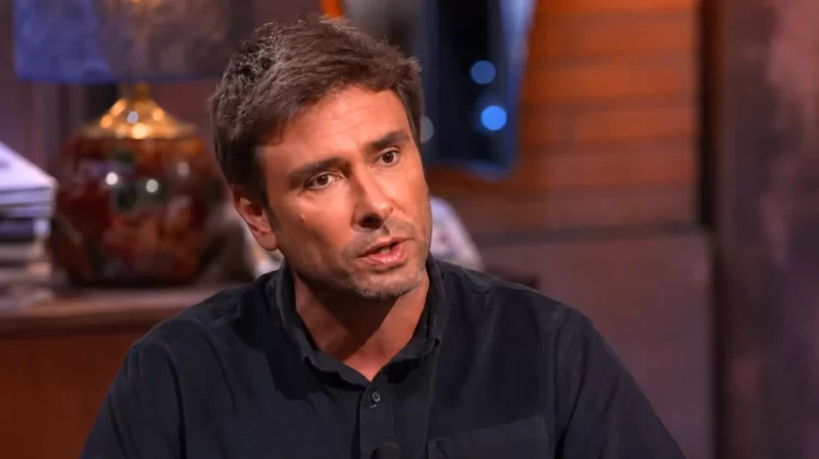 Il forte mal di testa, poi il malore. Cosa sappiamo del ricovero di Di Battista