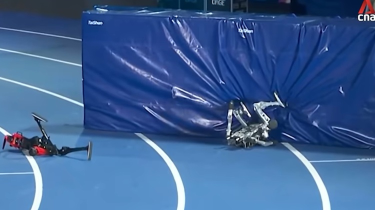 L’umanoide pazzoide: considerazioni semiserie sui robot olimpionici