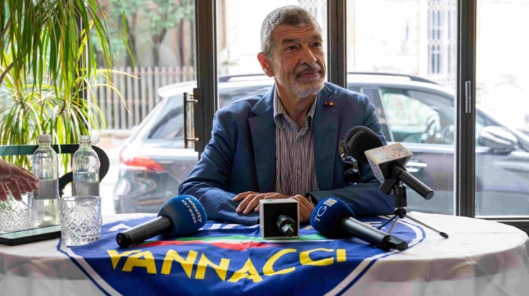 Milano, Burgio: “Da sindaco andrei al 25 Aprile. Sussidi agli immigrati? Prima gli italiani”