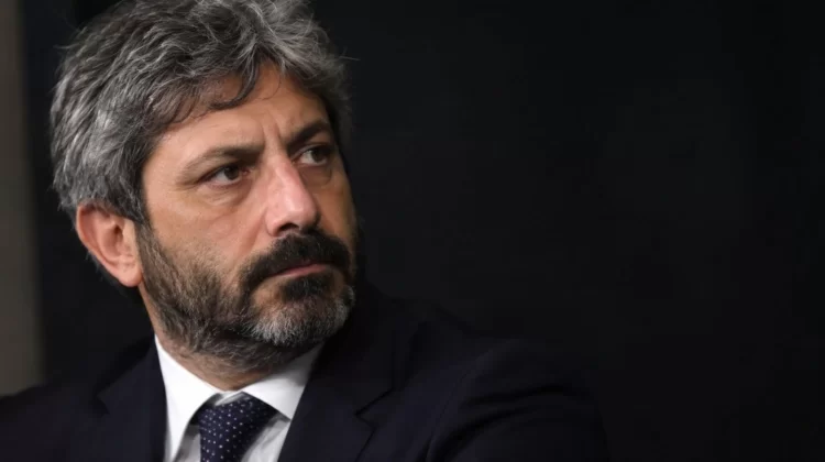Alla corte di Fico sbarca un’ex spia