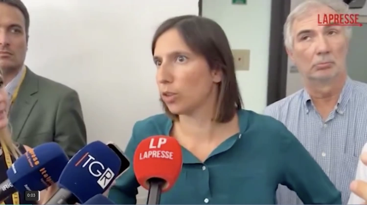 Pazzesco, Schlein minaccia Vannacci: “Ricorda come va a finire…”