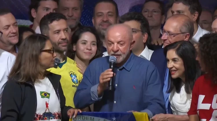 Brasile, qualcosa non torna: Bolsonaro prende zero voti in 106 urne