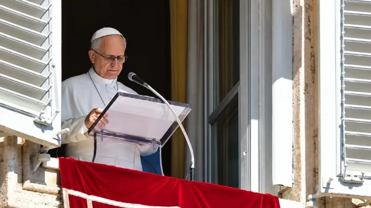 Papa Leone XIV, l’annuncio che preoccupa: «Ho un nodulo al polmone, mi opererò»