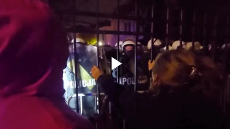 Polonia nel caos, la polizia sbarra la Corte costituzionale